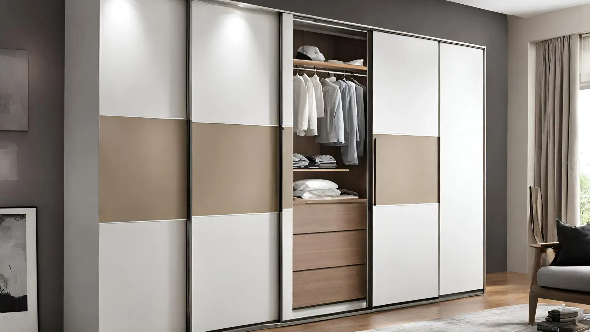 Detailed glass sliding